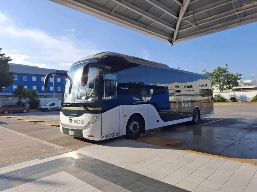 Autobus tren maya playa del carmen