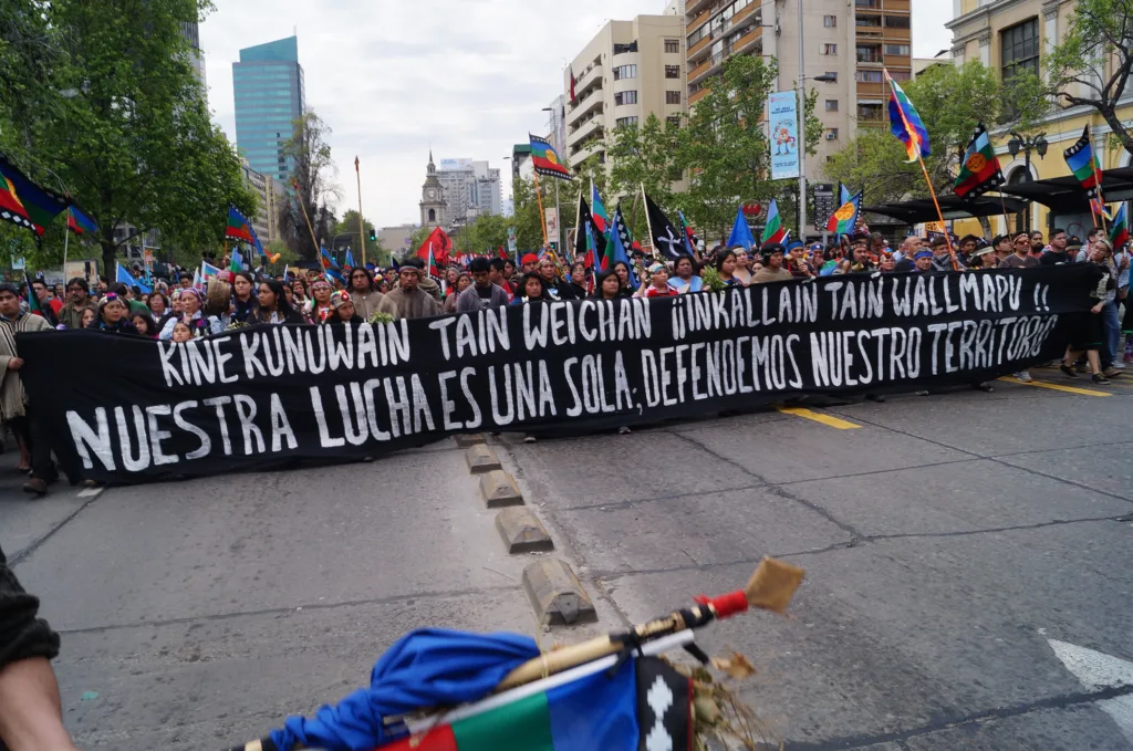 Marcha mapuche 12 octubre